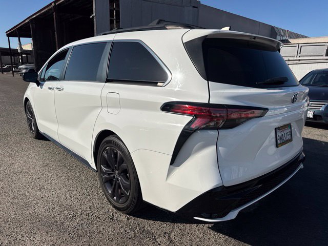 Used 2021 Toyota Sienna XSE w/ XSE Plus Package FWD image 7