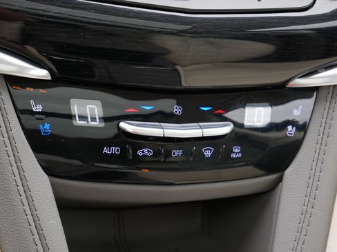 Used 2024 Cadillac XT6 Premium Luxury w/ LPO, Floor Liner Package AWD/4WD image 22