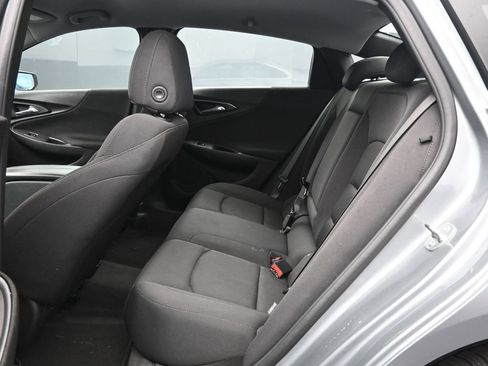 Used 2024 Chevrolet Malibu LT image 17