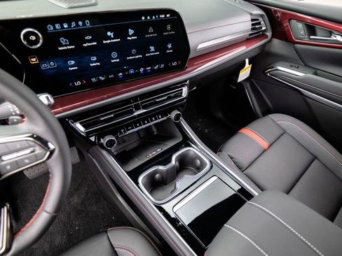 New 2026 Chevrolet Traverse RS AWD/4WD image 23
