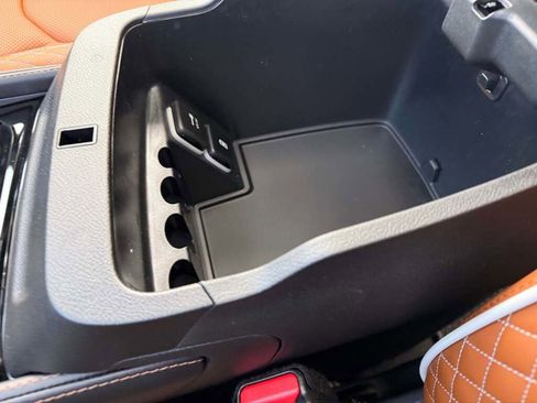 New 2026 Chrysler Pacifica Pinnacle image 38