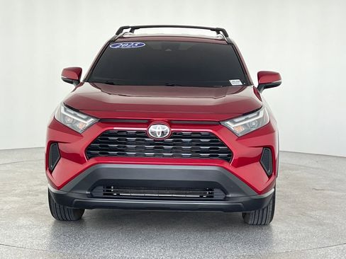 Used 2025 Toyota RAV4 XLE AWD/4WD image 10