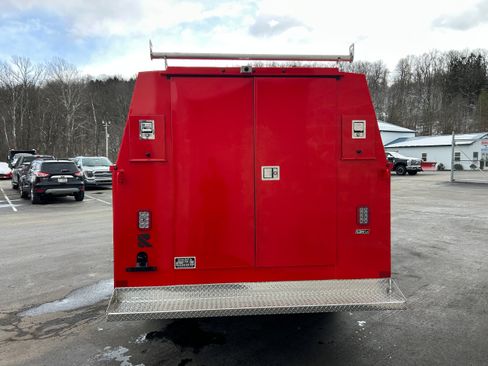 New 2026 Ford E-350 and Econoline 350 Super Duty w/ Interior Upgrade Package RWD image 10