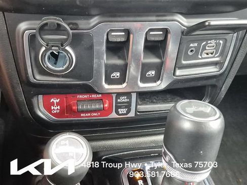Used 2022 Jeep Wrangler Rubicon w/ Steel Bumper Group AWD/4WD image 37