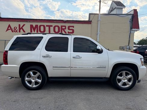 Used 2013 Chevrolet Tahoe LTZ AWD/4WD image 9