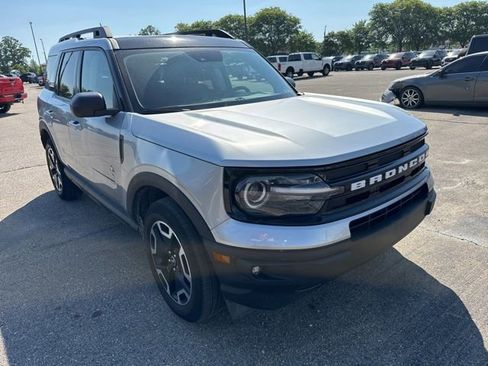 Certified 2023 Ford Bronco Sport Outer Banks w/ Tech Package AWD/4WD image 6