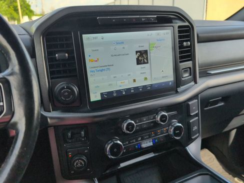 Used 2022 Ford F150 Platinum w/ Equipment Group 701A High AWD/4WD image 17