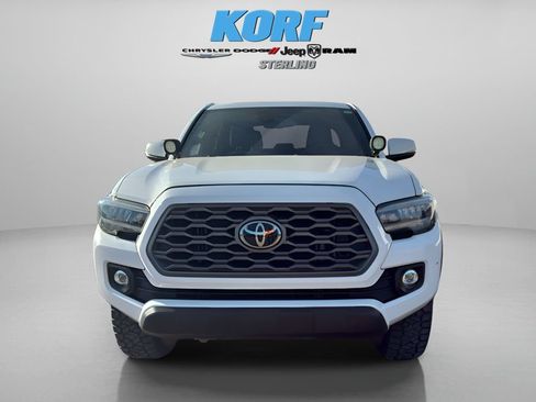 Used 2023 Toyota Tacoma TRD Off-Road image 2