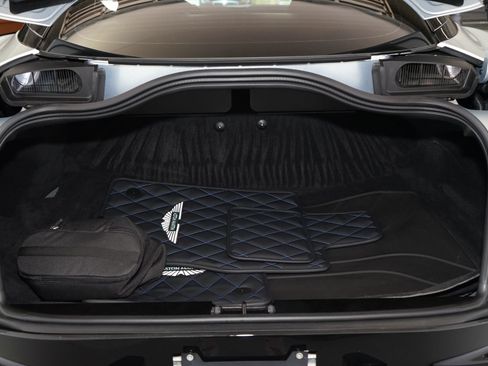 Used 2025 Aston Martin DB12 Coupe RWD image 34