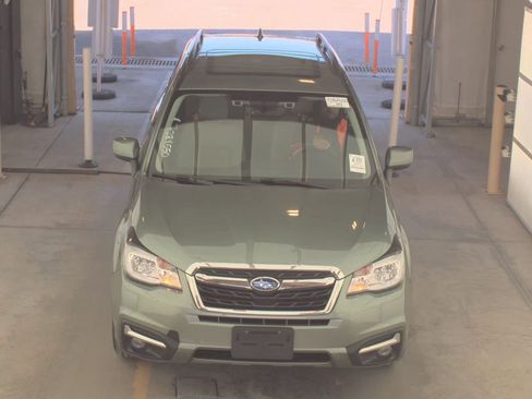 Used 2018 Subaru Forester 2.5i Premium image 2