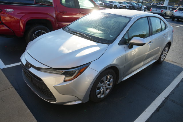 Used 2024 Toyota Corolla LE FWD image 8