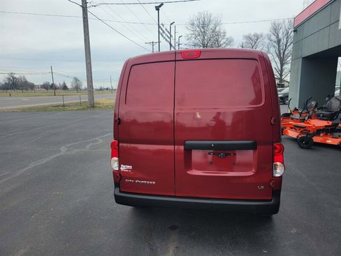 Used 2015 Chevrolet City Express LS image 8