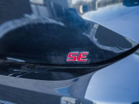 Used 2019 Toyota Corolla SE w/ SE Option Package image 10