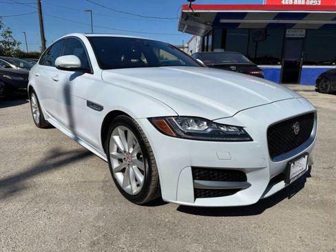 Used 2016 Jaguar XF R-Sport image 3