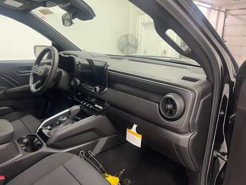 New 2026 Chevrolet Colorado Trail Boss AWD/4WD image 21