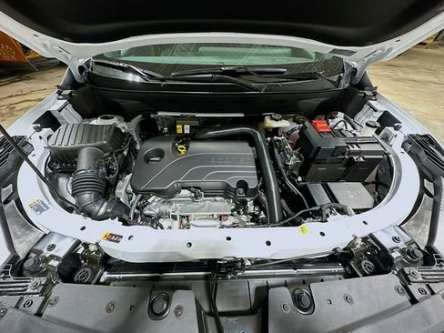 New 2026 Chevrolet Equinox LT w/ Safety and Technology Package FWD image 35