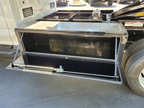 New 2024 Ford F550 4x4 SuperCab Super Duty image 15