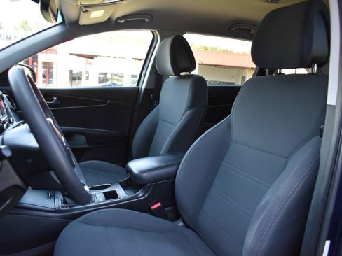 Used 2016 Kia Sorento FWD image 25