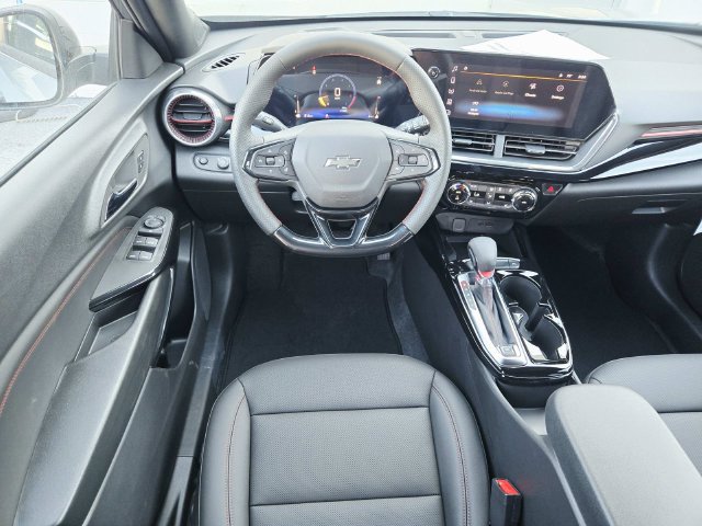 New 2026 Chevrolet Trax RS w/ Sunroof Package FWD image 11