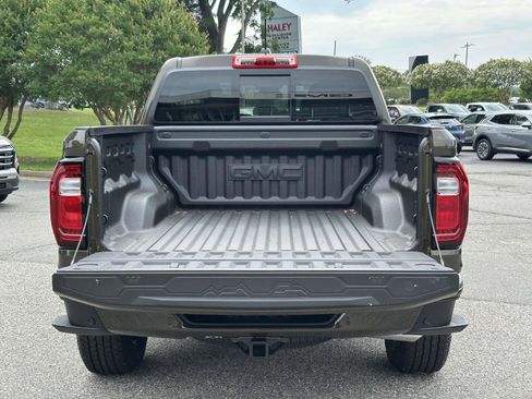 New 2025 GMC Canyon Elevation w/ Convenience Package image 13