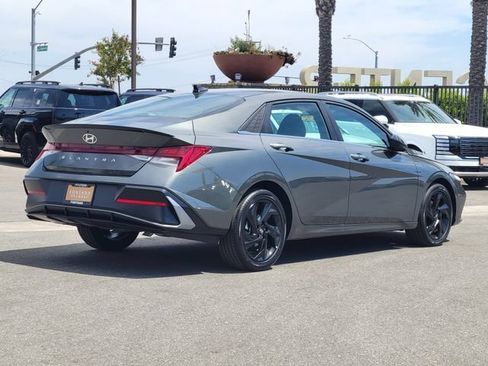 New 2026 Hyundai Elantra SEL Sport Premium FWD image 4
