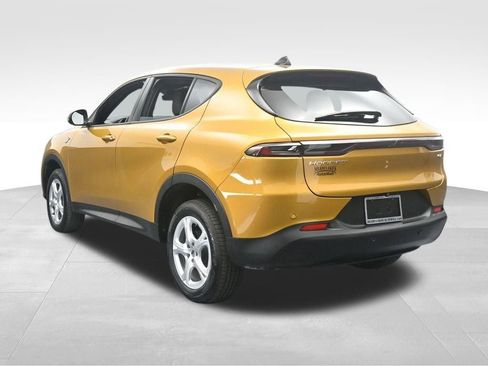 Used 2024 Dodge Hornet GT image 4