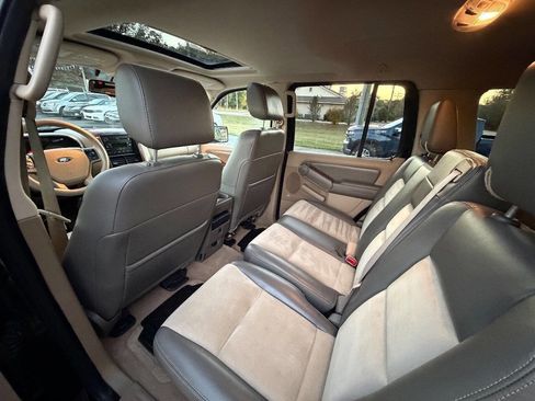 Used 2007 Ford Explorer Eddie Bauer image 11