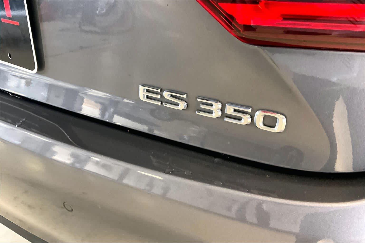 Used 2017 Lexus ES 350 w/ Premium Package FWD image 9
