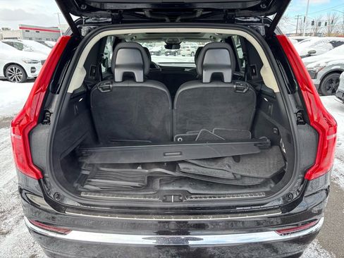 Used 2024 Volvo XC90 B6 Plus image 23