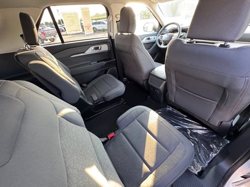 New 2026 Ford Explorer Active AWD/4WD image 15