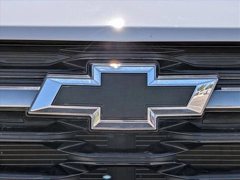 Used 2025 Chevrolet Trax RS w/ Driver Confidence Package image 22