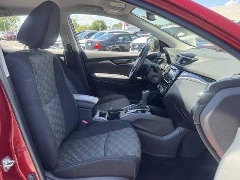Used 2022 Nissan Rogue Sport SV AWD/4WD image 19