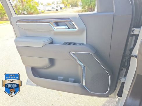 New 2026 GMC Sierra 1500 SLE AWD/4WD image 18