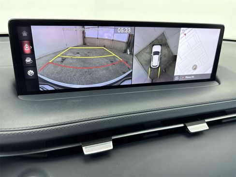 Used 2022 Genesis GV70 3.5T Sport w/ Sport Prestige Package image 23