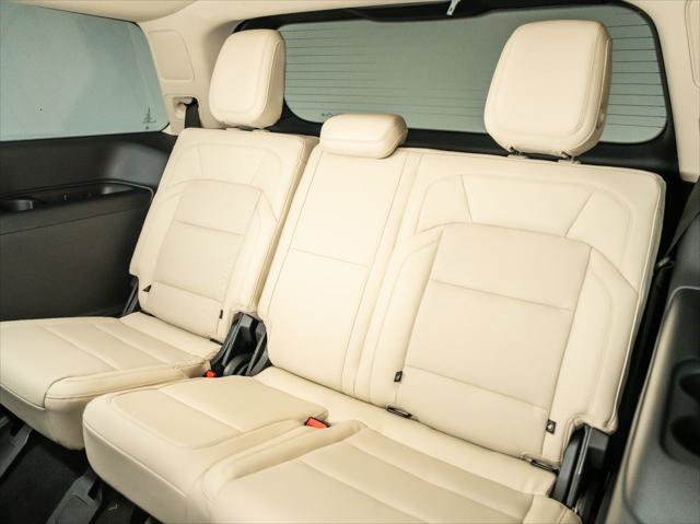 New 2027 Lincoln Navigator Reserve w/ Jet Appearance Package AWD/4WD image 18