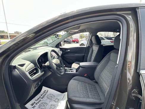 Certified 2024 Chevrolet Equinox LT FWD image 17