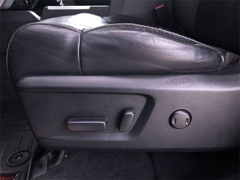 Used 2017 Toyota Tundra Limited image 22