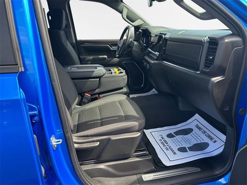 Used 2025 Chevrolet Silverado 1500 LT image 26