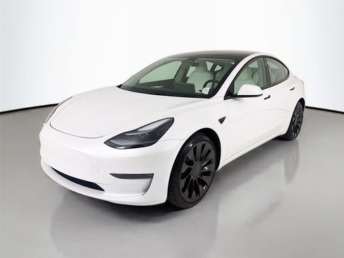 Used 2023 Tesla Model 3 Performance image 1