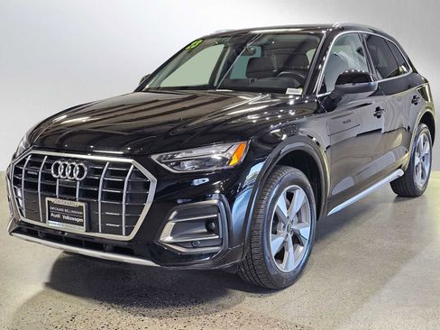 Used 2023 Audi Q5 2.0T Premium Plus w/ Premium Plus Package image 3