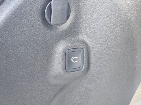 New 2026 Jeep Compass Limited w/ Sun, Sound & Navigation Group image 13