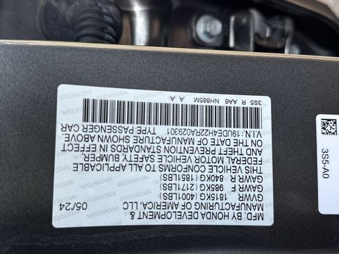 Certified 2024 Acura Integra FWD image 37