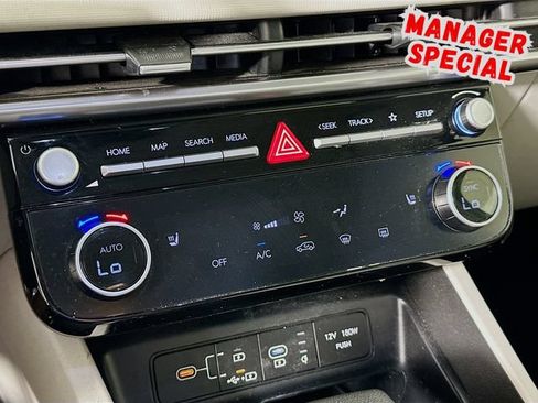 Used 2025 Hyundai Tucson SEL FWD image 17