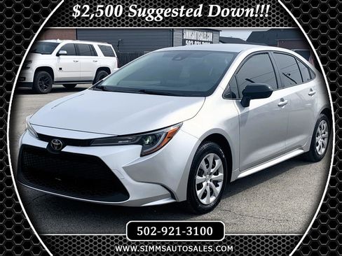 Used 2021 Toyota Corolla LE image 1