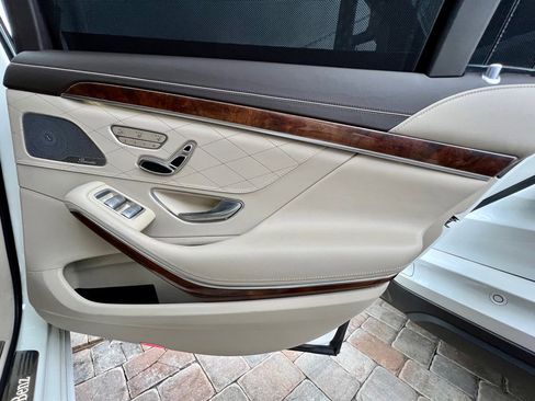 Used 2016 Mercedes-Benz S 550 Sedan image 37
