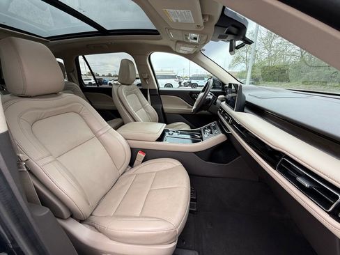 Used 2023 Lincoln Aviator Reserve w/ Equipment Group 201A AWD/4WD image 14
