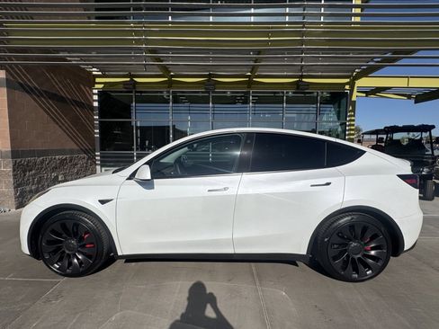 Used 2021 Tesla Model Y Performance image 7
