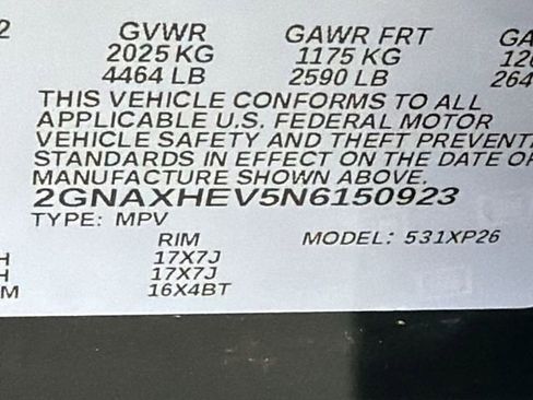 Used 2022 Chevrolet Equinox LS w/ LS Convenience Package FWD image 31