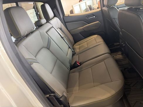 New 2026 Chevrolet Colorado ZR2 w/ Technology Package image 39