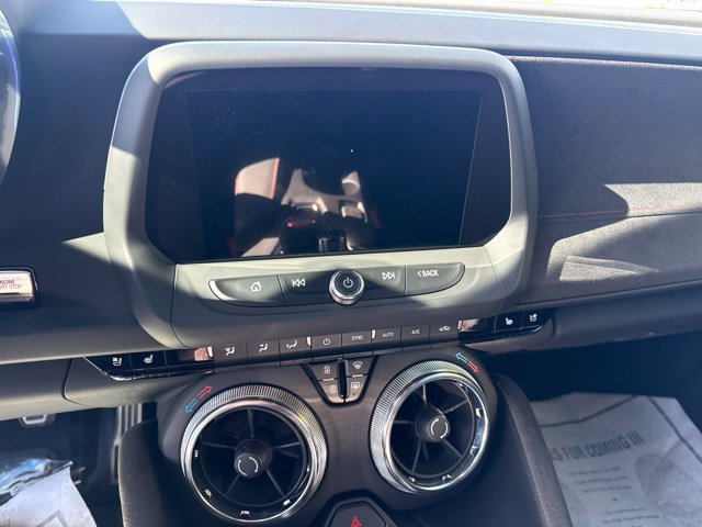 Used 2021 Chevrolet Camaro ZL1 RWD image 27